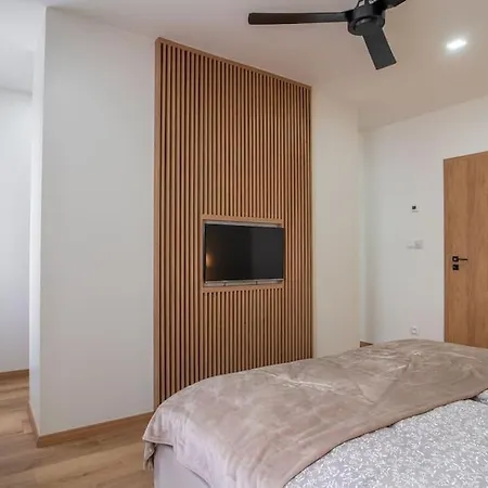 Apartmán Charming 2-bedroom In The Wider Center Of *